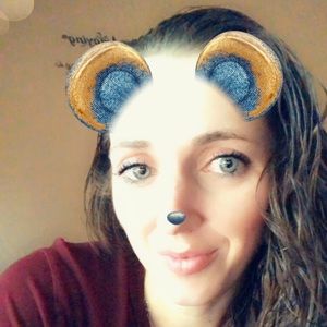 Meet your Posher, Monica